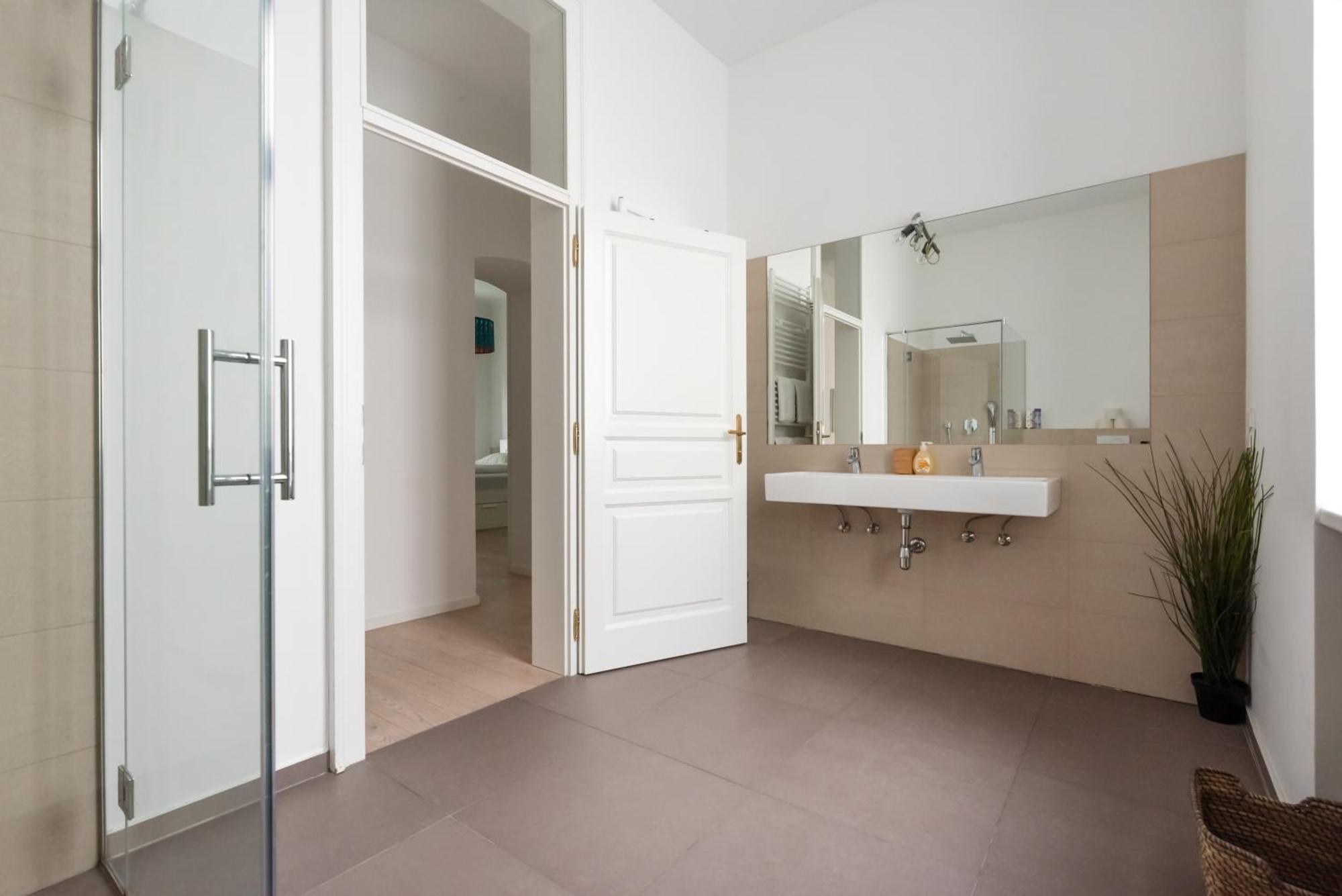 Cozy Apartment In The Charming Cottage Quarter Виена Екстериор снимка