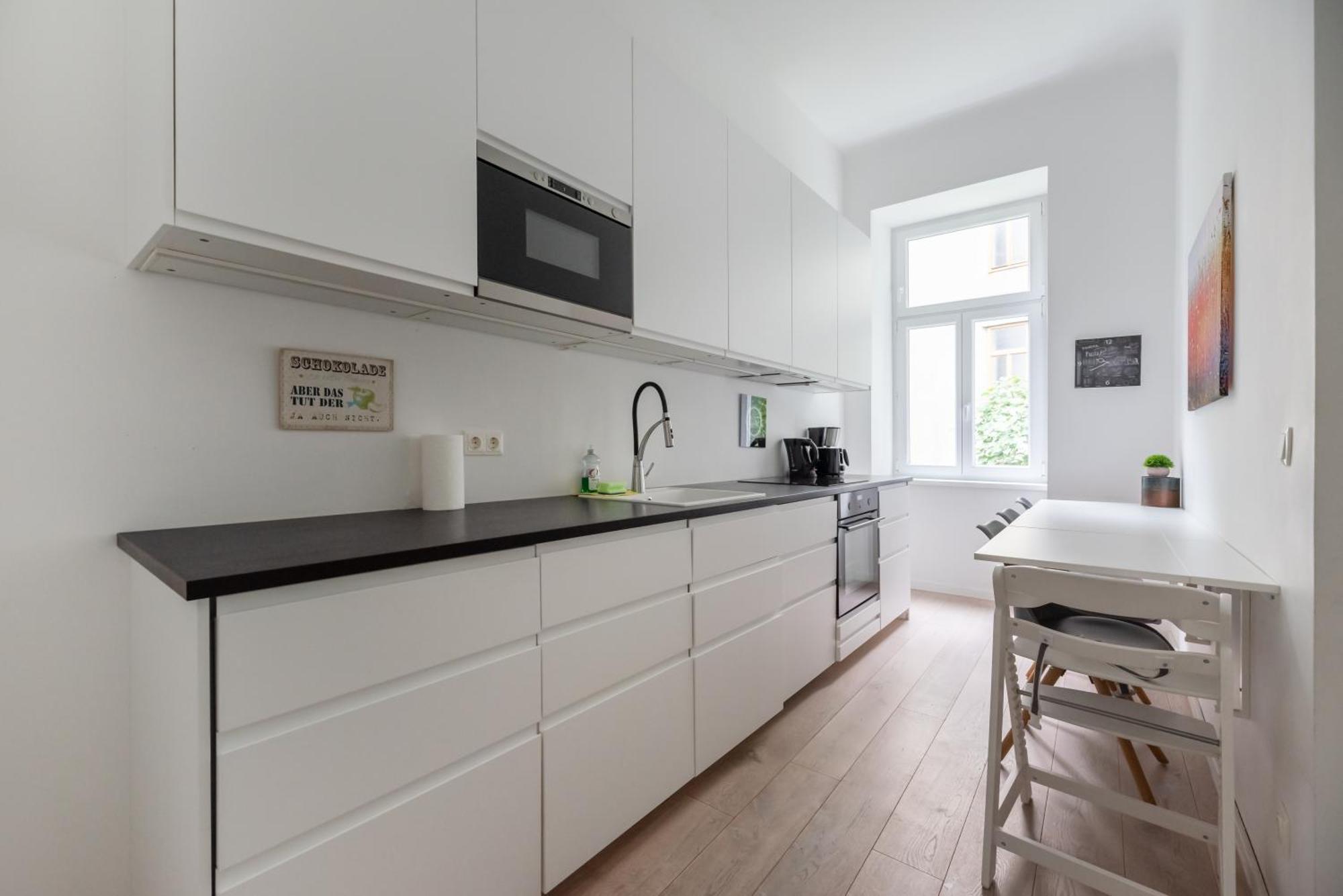 Cozy Apartment In The Charming Cottage Quarter Виена Екстериор снимка